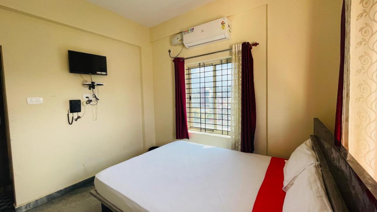 Crown Residency Hotel Mysore Exterior photo
