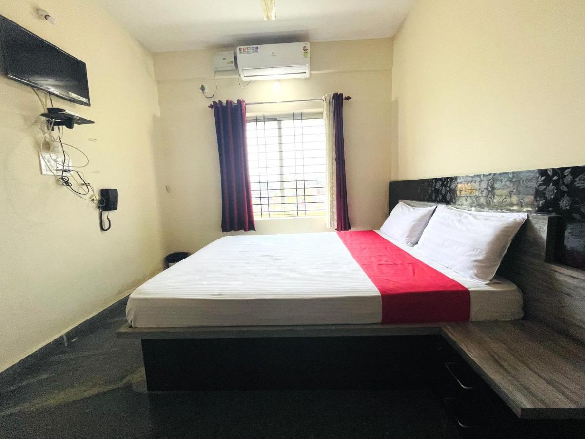 Crown Residency Hotel Mysore Exterior photo