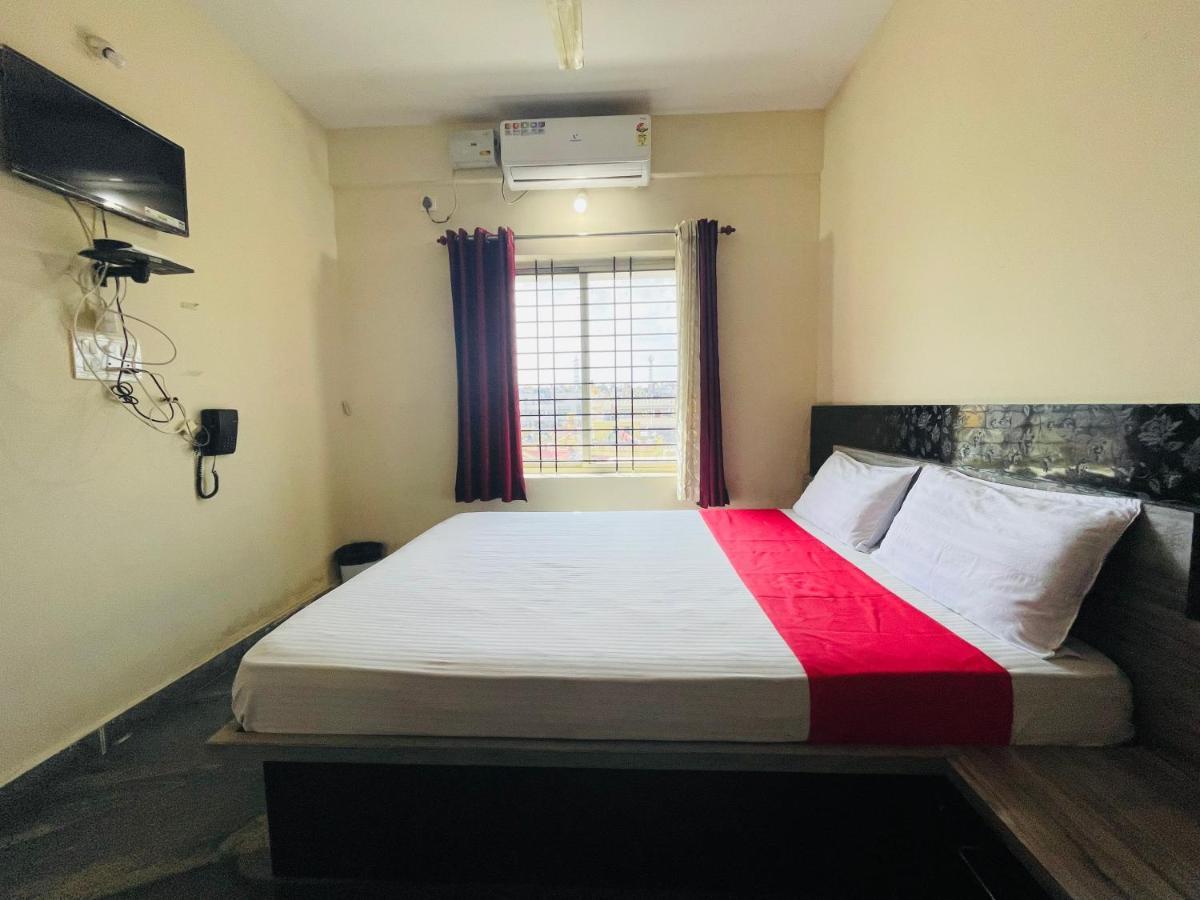 Crown Residency Hotel Mysore Exterior photo